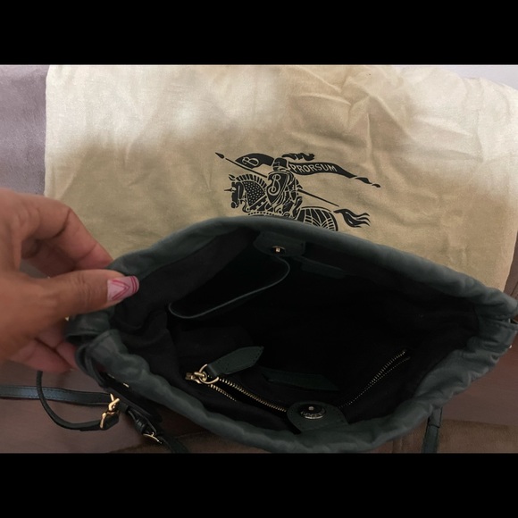 Crossbody - Picture 4 of 8